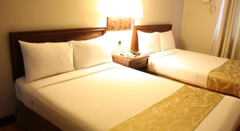 East Asia Royale Hotel General Santos City Экстерьер фото